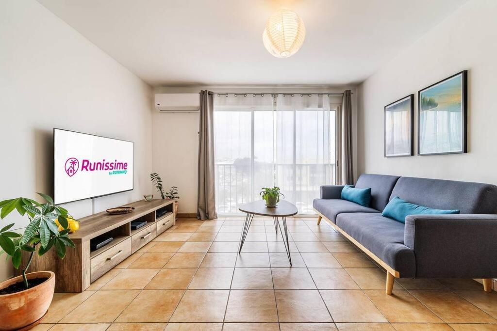 Jade - Appt 2 Chb - 4 Personnes - A 200 M Du Lagon De Saint-Pierre - Residence Avec Belle Piscine Et Parking Prive - Sur Le Front De Mer Et A 2 Pas Du Centre-Ville De St-Pierre Eksteriør billede