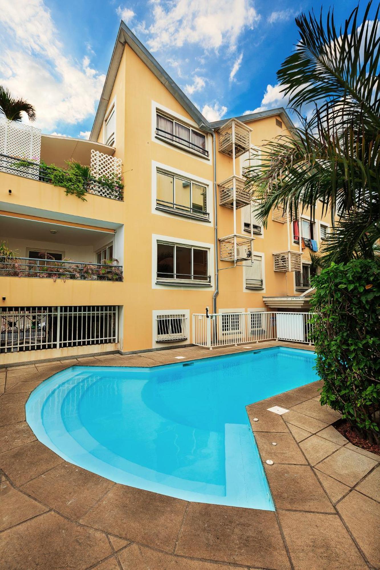 Jade - Appt 2 Chb - 4 Personnes - A 200 M Du Lagon De Saint-Pierre - Residence Avec Belle Piscine Et Parking Prive - Sur Le Front De Mer Et A 2 Pas Du Centre-Ville De St-Pierre Eksteriør billede
